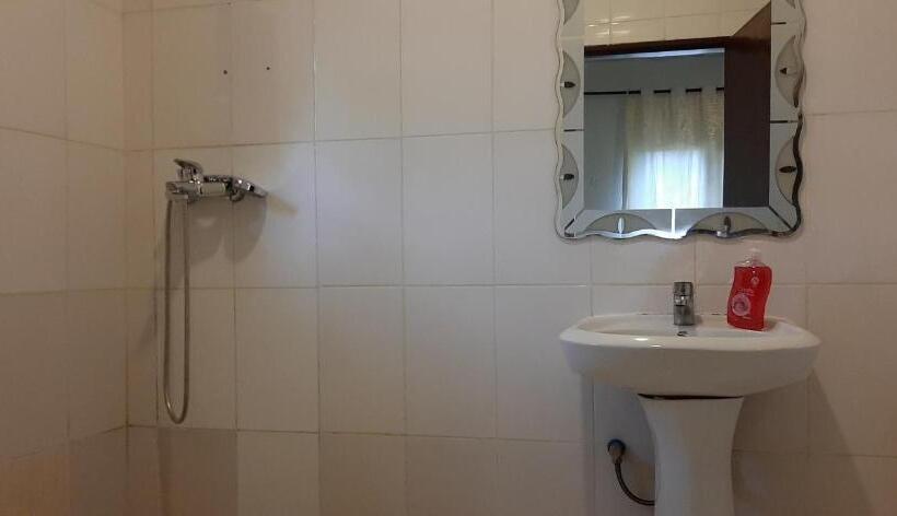 اتاق استاندارد, Airport Hill Guest House