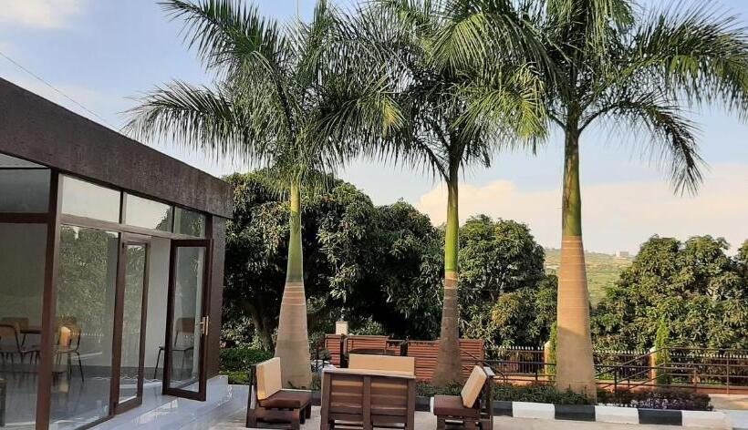 اتاق لوکس, Airport Hill Guest House