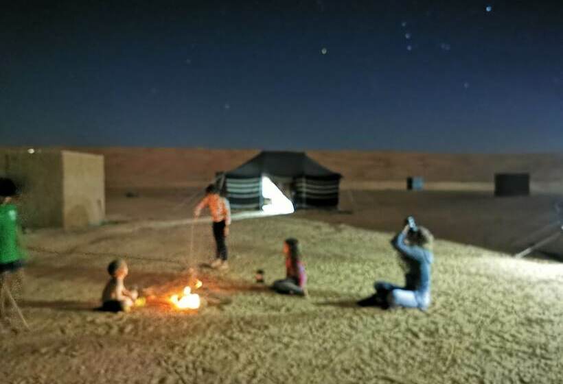 چادر با خدمات رفاهی استاندارد, Desert Wonders Camp