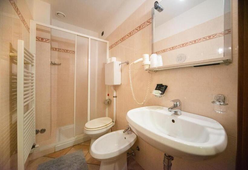 اتاق استاندارد, Albergo Al Platano