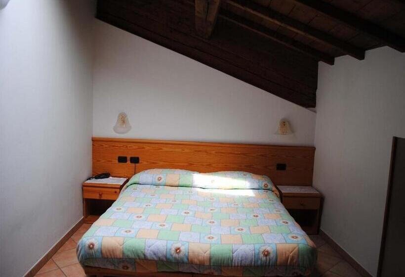 اتاق استاندارد, Albergo Al Platano