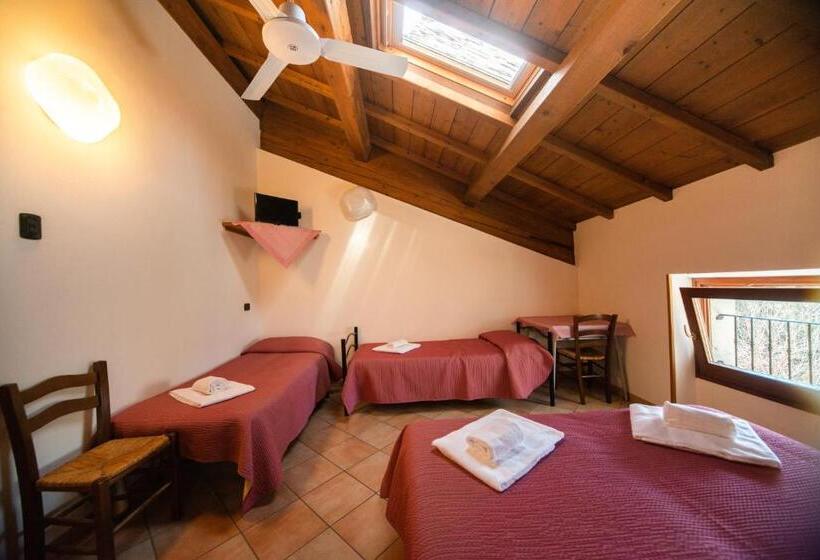 اتاق استاندارد چهار تخته, Albergo Al Platano