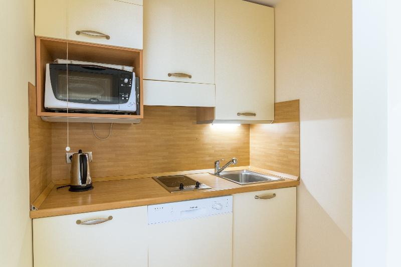 استودیوی استاندارد, Citadines Namba Osaka