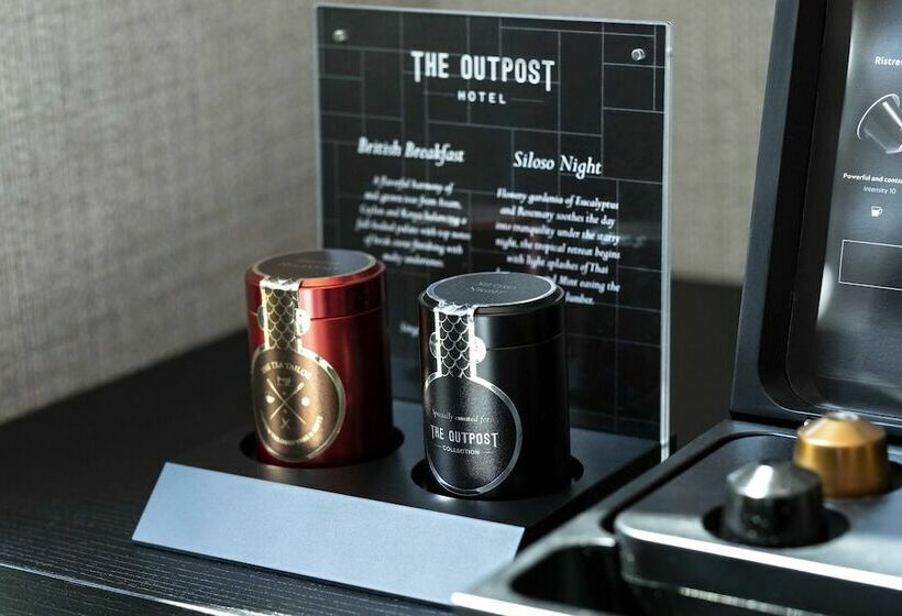 اتاق لوکس با چشم‌انداز استخر, The Outpost Hotel Sentosa By Far East Hospitality