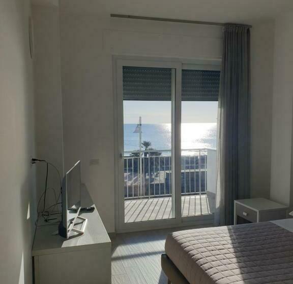 اتاق استاندارد با تخت بزرگ, Iris Home