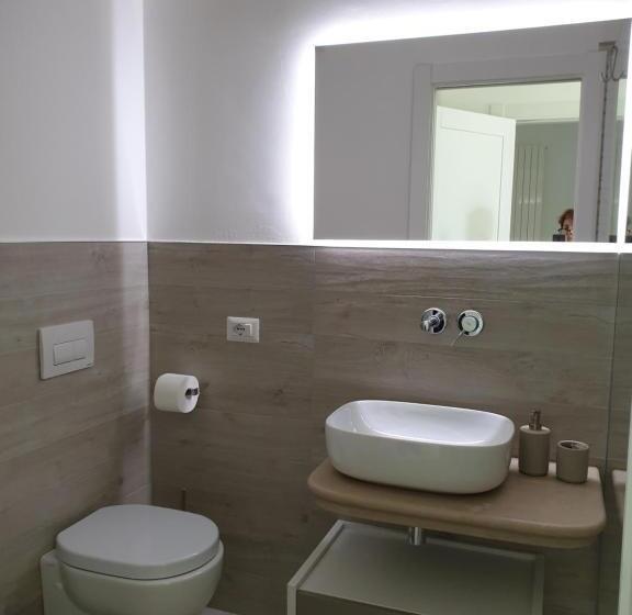 اتاق استاندارد با تخت بزرگ, Iris Home