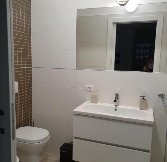 اتاق استاندارد, Iris Home