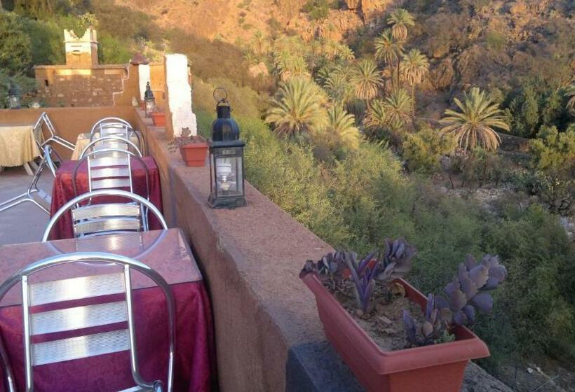 اتاق استاندارد با چشم‌انداز کوهستان, La Maison Traditionnelle Hôtel Et Guesthouse