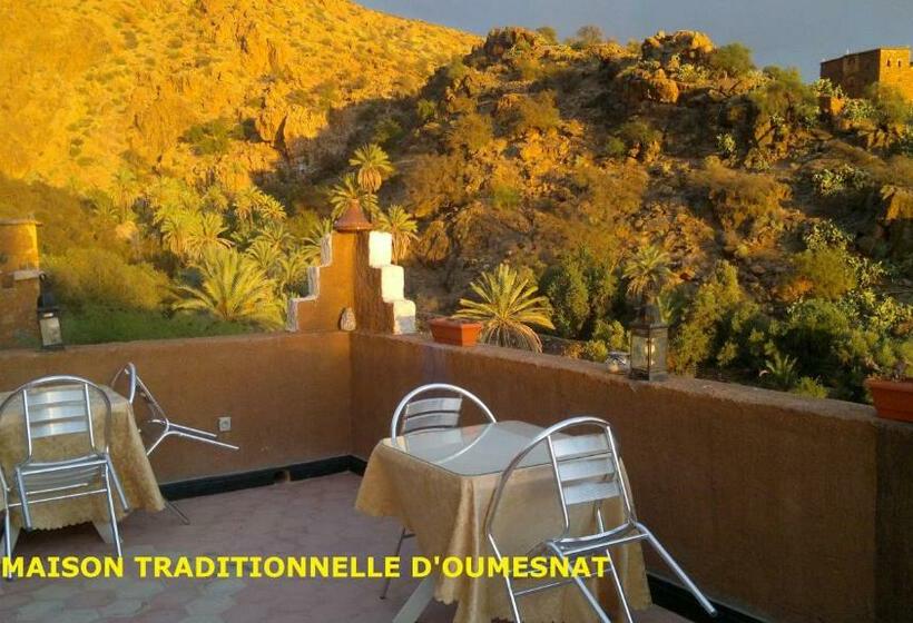 اتاق استاندارد با چشم‌انداز کوهستان, La Maison Traditionnelle Hôtel Et Guesthouse