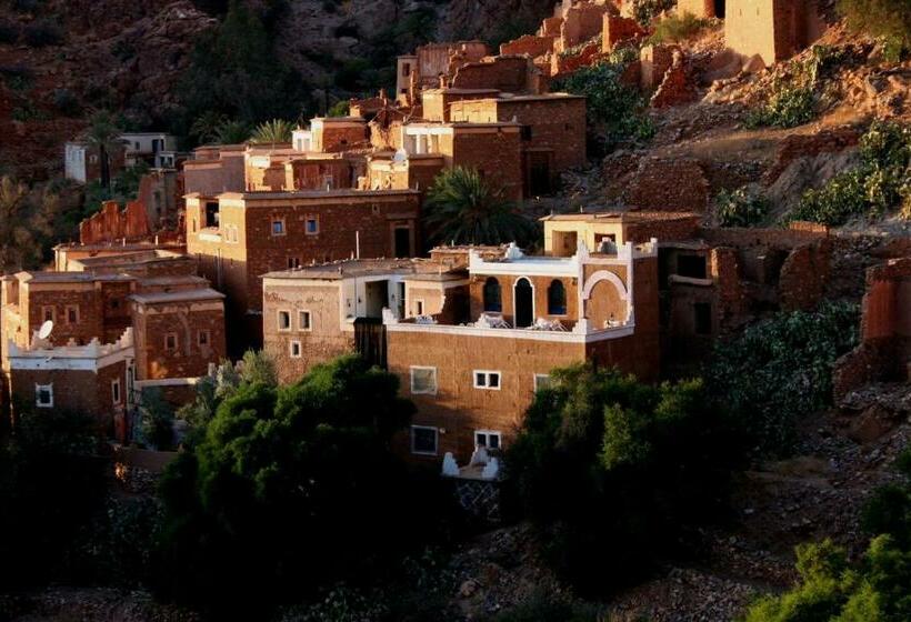 اتاق استاندارد با چشم‌انداز کوهستان, La Maison Traditionnelle Hôtel Et Guesthouse