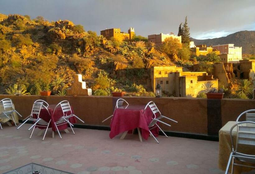 اتاق استاندارد با چشم‌انداز کوهستان, La Maison Traditionnelle Hôtel Et Guesthouse