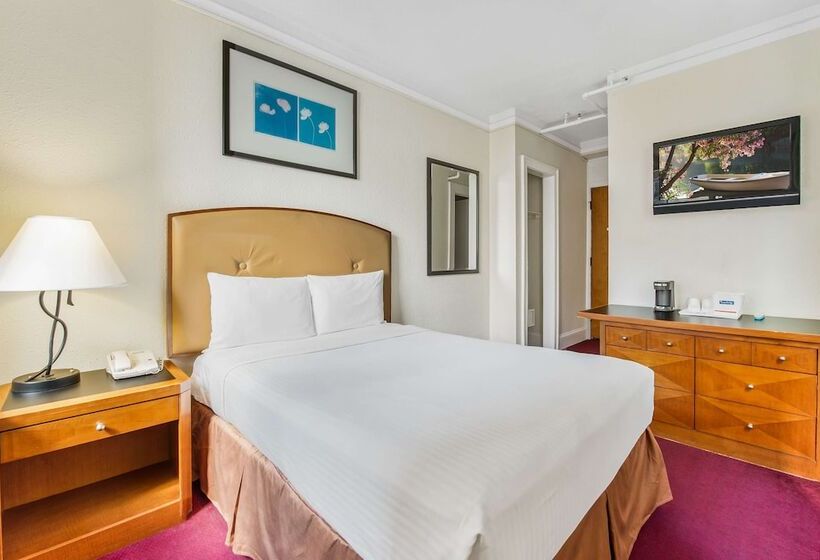 스탠다드 룸, Travelodge By Wyndham Downtown Chicago