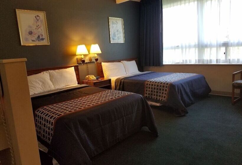 اتاق استاندارد با 2 تخت دوبل, Travelodge By Wyndham Lake George Ny