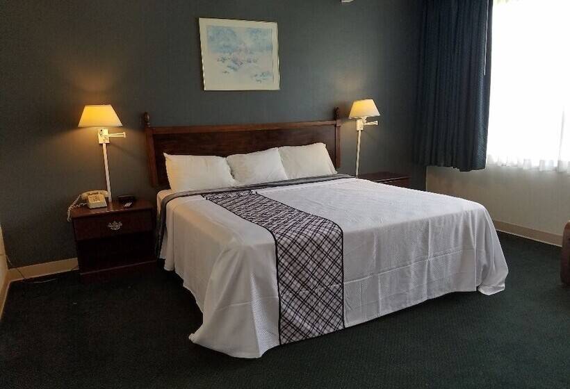 سوییت, Travelodge By Wyndham Lake George Ny