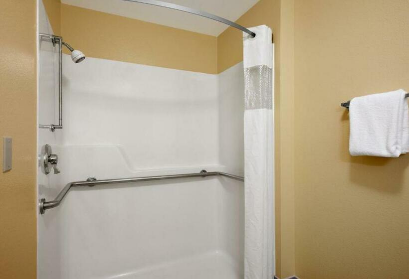اتاق استاندارد با تخت بزرگ برای معلولان, Travelodge By Wyndham Wenatchee