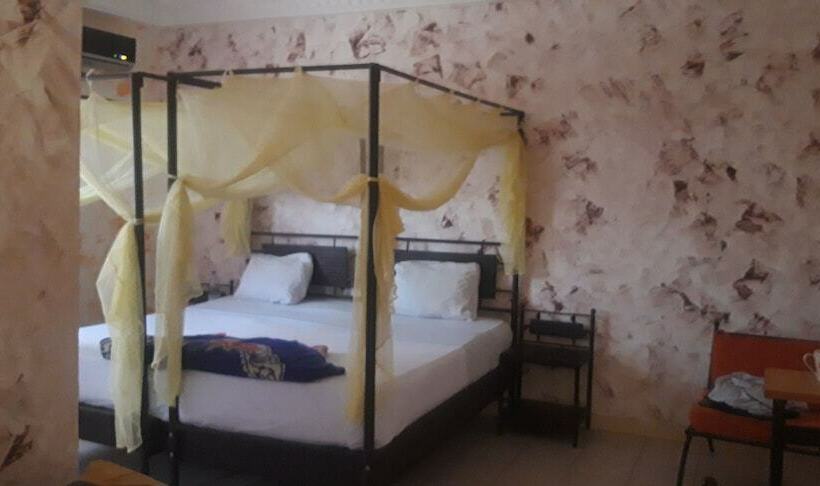 اتاق عادی با تخت دوبل, Hôtel Arc En Ciel