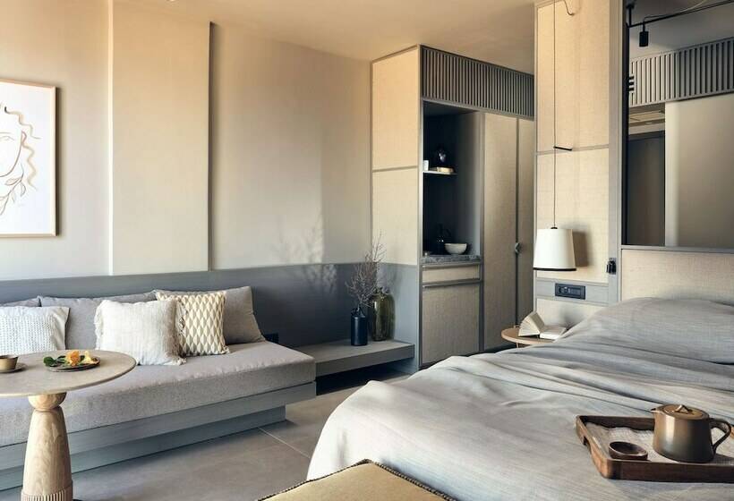اتاق لوکس با چشم‌انداز دریا, The Royal Senses Resort & Spa Crete, Curio Collection Hilton