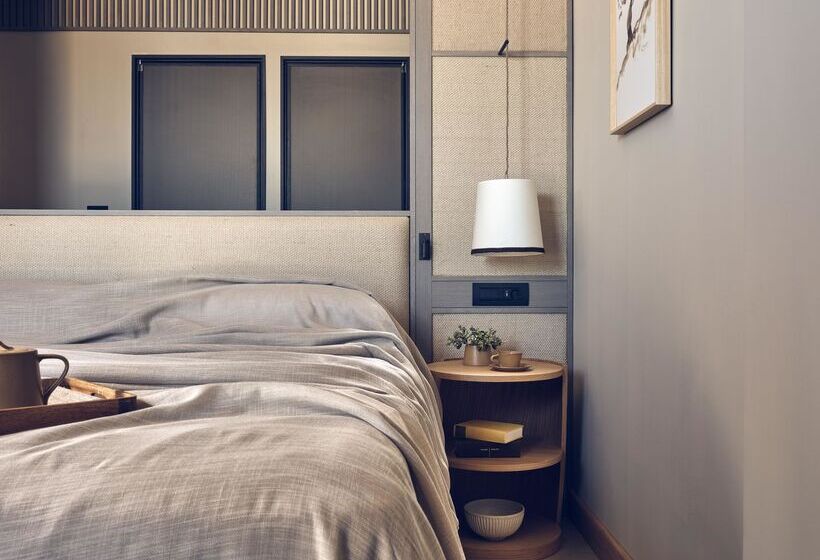 اتاق لوکس با چشم‌انداز دریا, The Royal Senses Resort & Spa Crete, Curio Collection Hilton