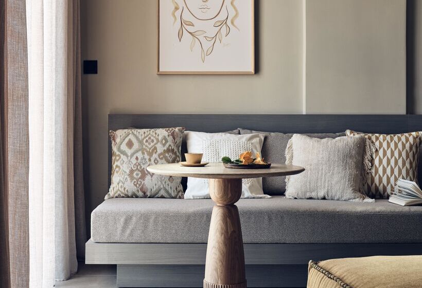 اتاق لوکس با چشم‌انداز دریا, The Royal Senses Resort & Spa Crete, Curio Collection Hilton