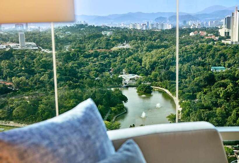 اتاق دلوکس مخصوص معلولین, The Royal Senses Resort & Spa Crete, Curio Collection Hilton