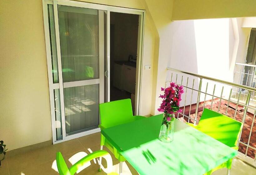 اتاق لوکس خانوادگی, Bucak Apart Hotel Göcek & Beach