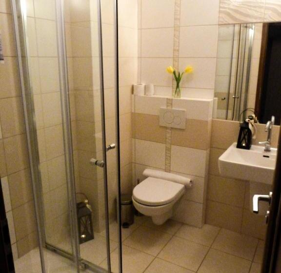 اتاق لوکس با بالکن, Elite Hotel Nová Dubnica