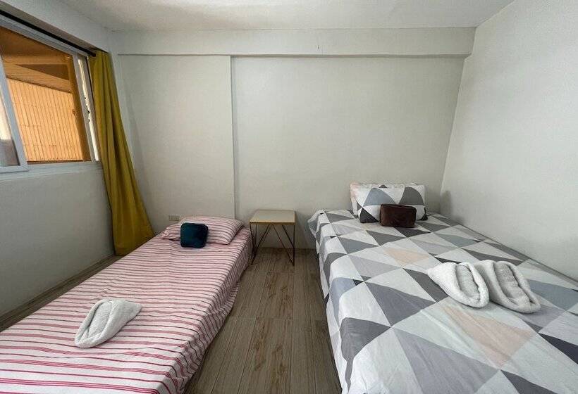 اتاق استاندارد سه نفره, Happy Grey Hotel Vigan