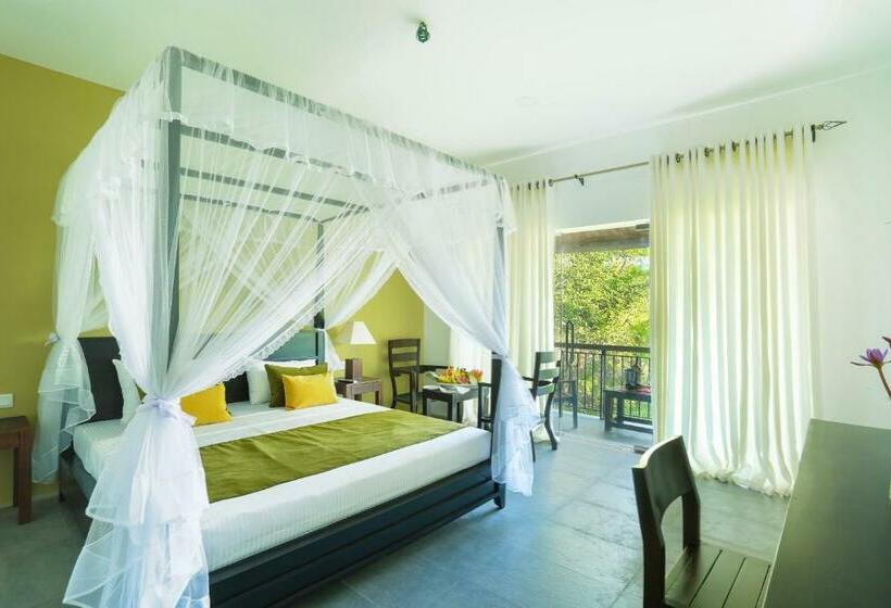 اتاق لوکس با بالکن, Tropical Life Resort And Spa