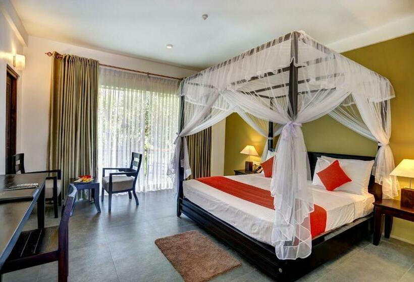 اتاق لوکس با بالکن, Tropical Life Resort And Spa