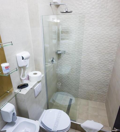 اتاق استاندارد با بالکن, Restaurant Ayan Piatra Neamt
