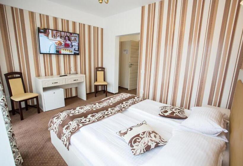 اتاق استاندارد با بالکن, Restaurant Ayan Piatra Neamt