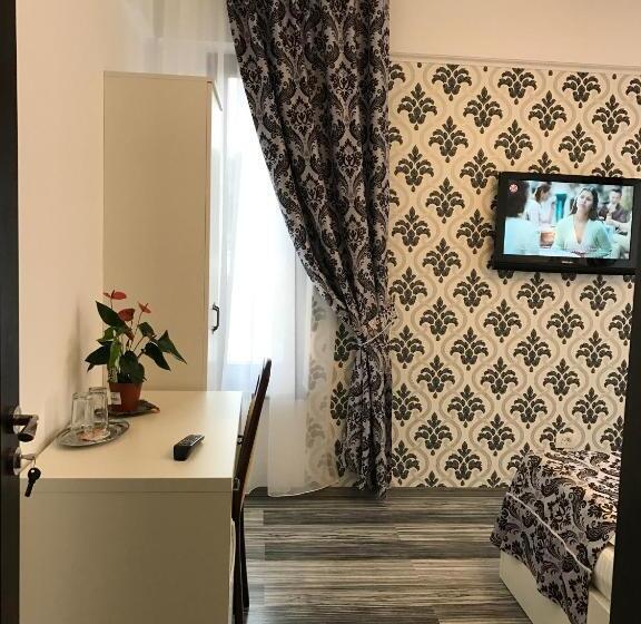 سوییت جونیور, Restaurant Ayan Piatra Neamt