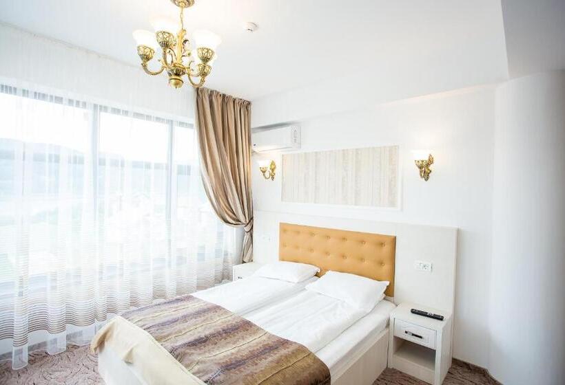 اتاق استاندارد سه نفره, Restaurant Ayan Piatra Neamt