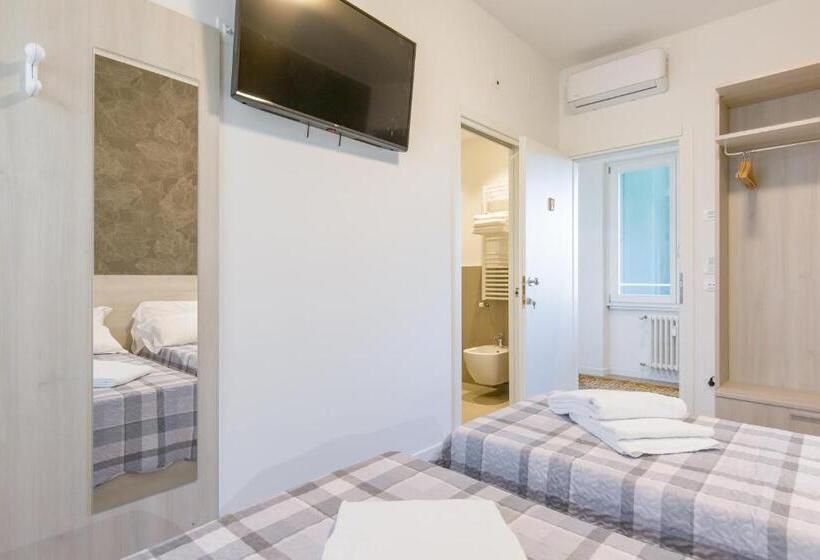 اتاق استاندارد, B&b Open Doors Verona
