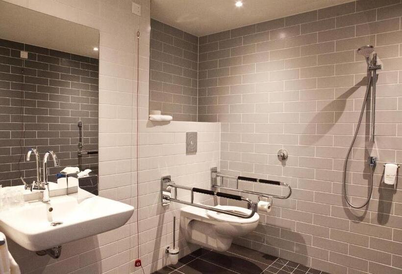 اتاق استاندارد برای معلولان, Holiday Inn Express   Sindelfingen, An Ihg