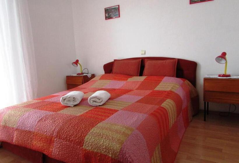 استودیوی استاندارد با چشم‌انداز دریا, Villa Paladina