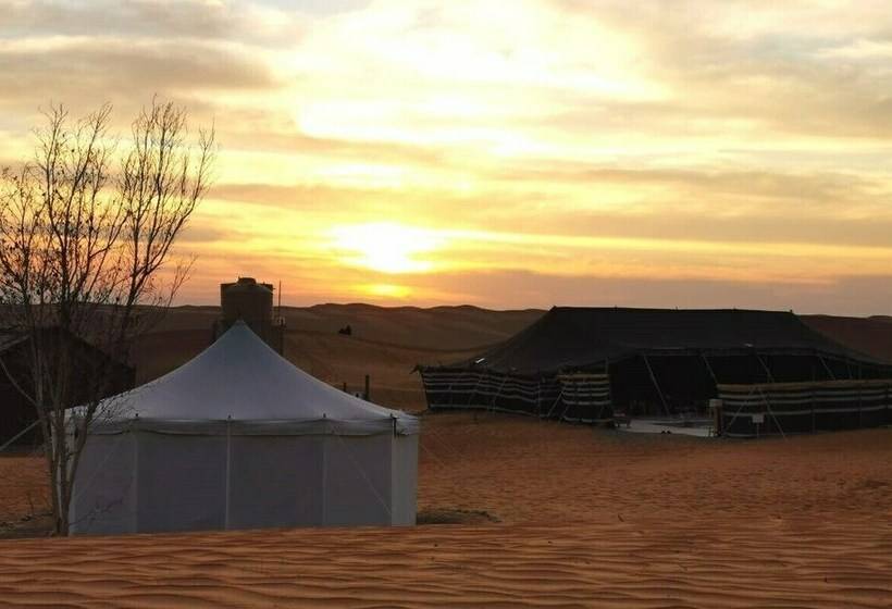 چادر با خدمات رفاهی لوکس, Alsarmadi Desert Camp