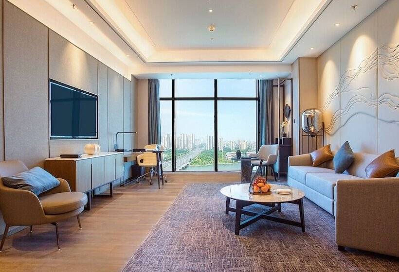 سوییت اجرایی, Sheraton Kaifeng