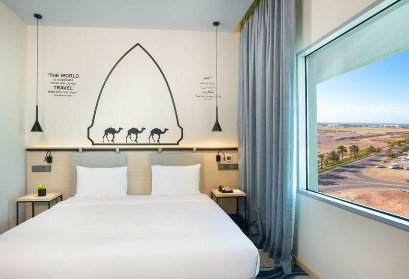 اتاق سوپریور با تخت بزرگ, Swiss Belinn Airport Muscat Oman
