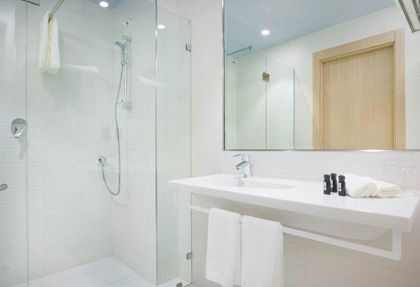 سوییت, Swiss Belinn Airport Muscat Oman