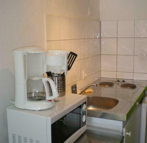 استودیوی استاندارد, Appart Hotel De La Paix