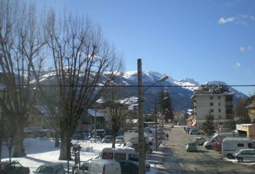 استودیوی استاندارد, Appart Hotel De La Paix