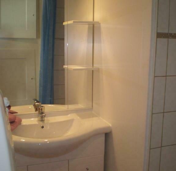 استودیوی استاندارد, Appart Hotel De La Paix