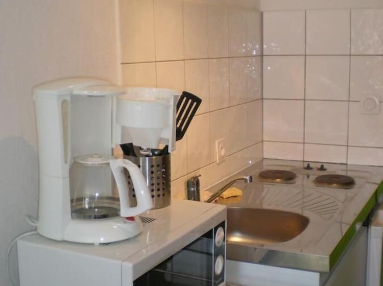 استودیوی استاندارد, Appart Hotel De La Paix