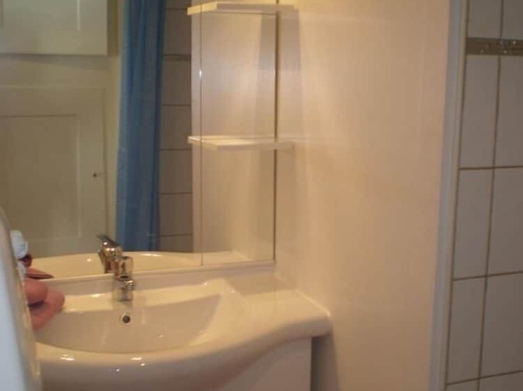استودیوی استاندارد, Appart Hotel De La Paix