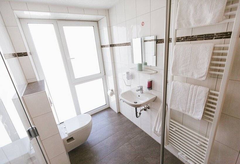 اتاق استاندارد با بالکن, Heilbronner Hotel Am Schönen Theater