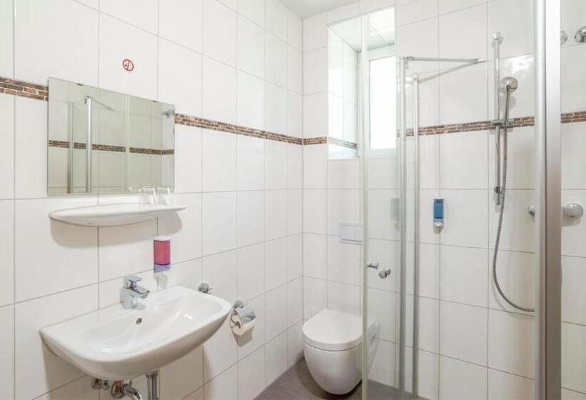 اتاق استاندارد با بالکن, Heilbronner Hotel Am Schönen Theater