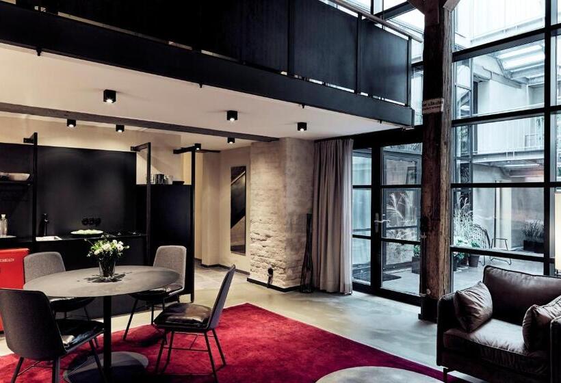 استودیوی لوکس, Fisher S Loft