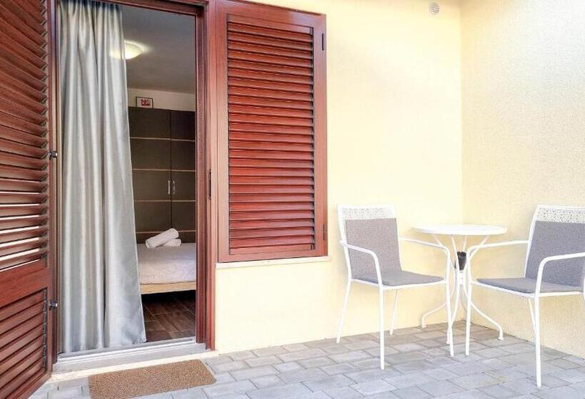 اتاق استاندارد اینتریور, Room Fiore