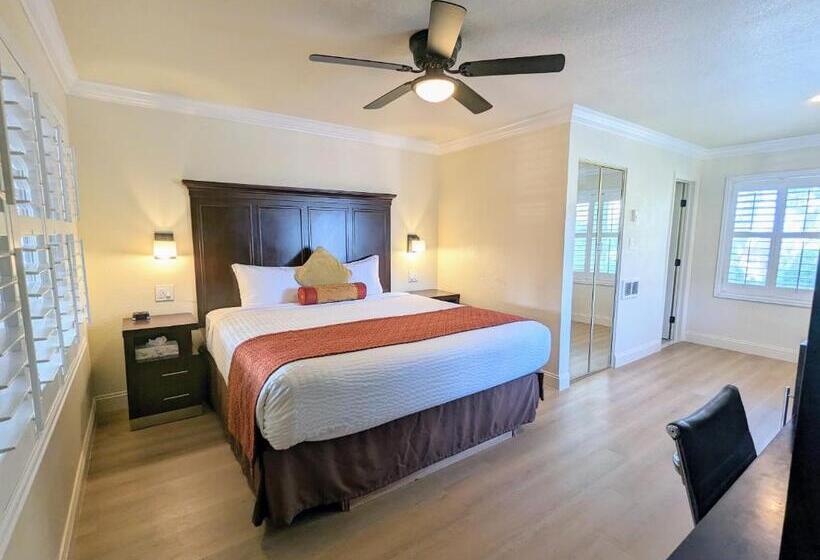 اتاق استاندارد با تخت بزرگ, Clarion  Collection Wilkie S Inn Pacific Grove  Monterey